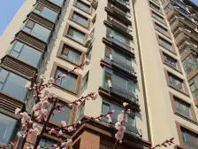 三居室,诚意出售,楼层好。12楼