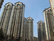 此房为上下两层,复式房子,可与地下一层打通,有钥匙