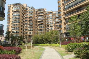 三号四号地铁后湖公园湘江风光带旁电梯房小高层采光好