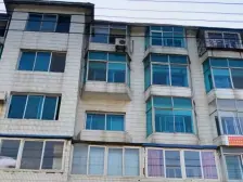 金向山花园 三室两厅精装修,视野开阔,交通便利