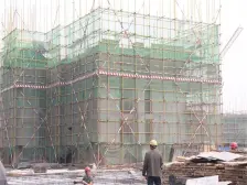 中建长清湖珺园 唯一的双拼别墅 300平左右 院 子