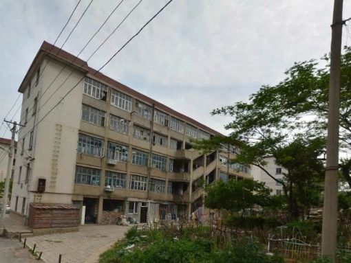 523厂小区1室1厅1卫西朝向550.00元/月出租