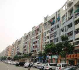 大润发商圈,地段好,出行方便。