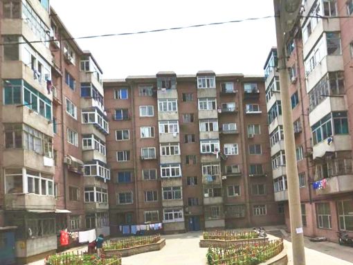 铁路西站2室1厅1卫东南朝向1100.00元/月出租