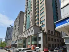 房子是产权电梯楼,物业费1.8元,电梯刷卡有门禁