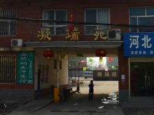 户型方正。小区免费停车。出行方便