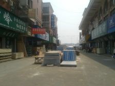红星建材交易中心4室2厅南