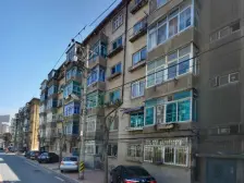 胜利桥北中间楼层两室小户型,位置好,配套全