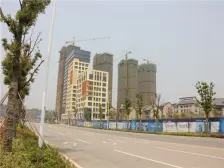 西陵区,香山总部鑫苑,毛坯两房。满二