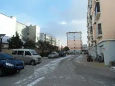 坤盛花园 3室3厅 南 北