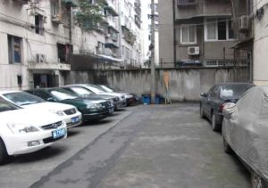 西安中路39号 4室2厅 南