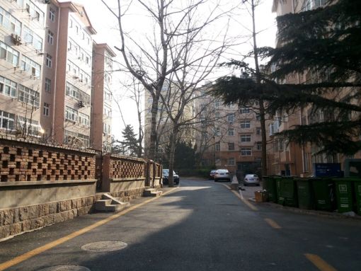 长汀路1号小区3室1厅1卫南北朝向3500.00元/月出租