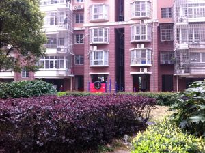 鑫天芙蓉 4室2厅 南 北