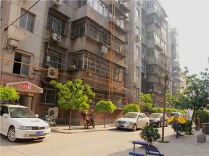 洛浦公园城市阳台2卧朝南方正格局地铁站口诚售