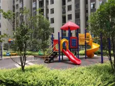 小区环境很好,绿化面积大,鸟语花香。居住很舒适