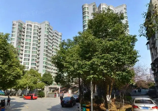 龙柏小区