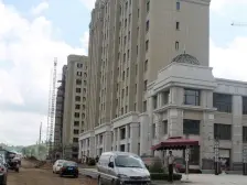 电梯楼,出租房,里面没有什么格局不错,喜欢的来