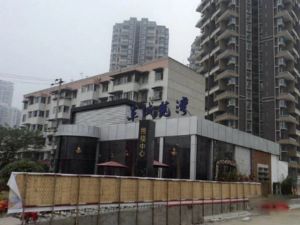 东域龙湾一期3室2厅东北