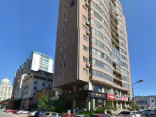 红梅 开七 通透大两室户型方正一梯两户电梯楼