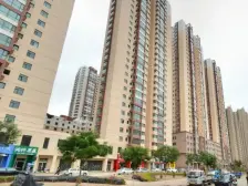 地铁二号线户型方正.楼层高。视野好