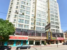 此房框架低层,纯朝南朝向采光好交通方便院子能停车