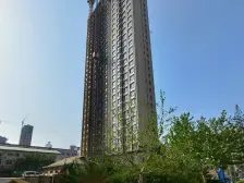 房款便宜,刚需适宜,适合年轻人过渡,生活方便。