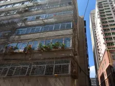 此房满五,东西通透,二室两厅,中间楼层