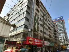 广场东口,三室一厅,框架房,精装修,配套成熟