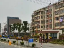 北港路地铁口 北面古玩城 南好得家红星美凯龙装饰城