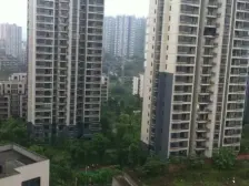 楼层好 朝北 拎包入住 价格可以谈 随时看房