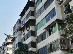 东风路居民点3室1厅南东