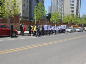 新上东户套三 精装修拎包入住 全天采光