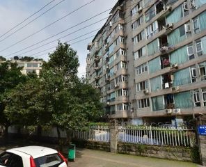 景溪园3室1厅东