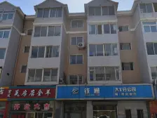 北站两室一厅南北通透前排位置近车站市场