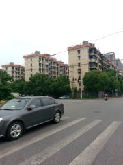 公务员小区已加装电梯近地铁商场公摊小生活成本低