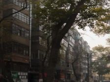 2楼,巴山街,革新综合市场,南向三阳格局大阳台