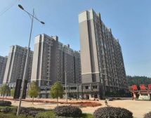 一梯两户板楼周正四房南北双阳台小区中间位置诚心卖