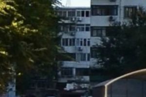 军博·有电梯98年大复式·.2室·3厅看房有钥匙满五V