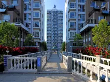 半岛蓝湾小区电梯房,新装未住两室两厅一卫,带大露台