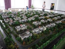 皇山联排别墅 70年产权 精装修5室3卫 带南院子证过二