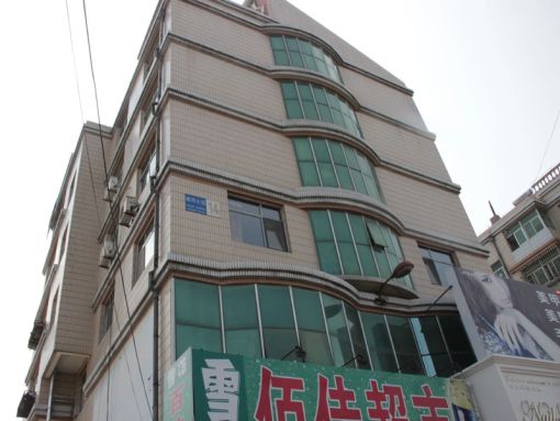 银河小区2室1厅1卫南北朝向750.00元/月出租
