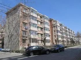 2006年次新,西城德胜70年产权,总价单价低精装80万