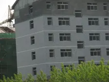 两室装修带车库 大产权自住房 未出租过