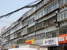 祥祯路三楼双阳卧室,封闭小区,停车封闭。