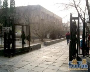 南里小区板楼南北通透户型,中间楼层无遮挡