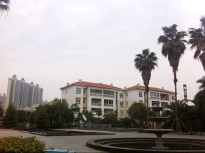 金鹰城圣爵菲斯3室2厅南
