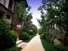 新上联排边户,西山湖,依山傍水,精装别墅,随时可看