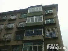 房子位置好,装修保持很好拎包入住,外扩了一个卧室。