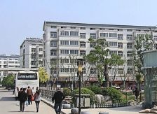 房子户型方正户型合理小区设备完善交通便利