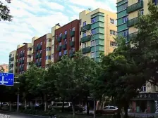 房子是*楼,单价低,年轻人过度